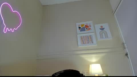 Snapshot of _aleja_x chatting on October 13, 11:34 am _aleja_x online show from October 13, 11:34 am