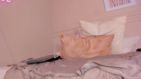 Snapshot of _aleja_x chatting on September 10, 1:34 pm _aleja_x online show from September 10, 1:34 pm
