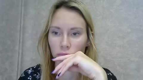 _alex1819 online show from November 5, 8:27 am