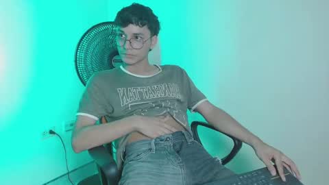 Andres online show from November 13, 10:45 pm