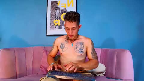 Angel Rivera online show from February 28, 11:09 pm