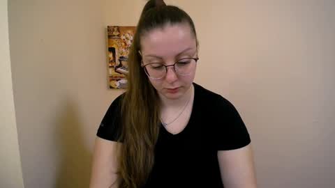 Snapshot of _annabelle_lee chatting on January 28, 7:43 am Anna online show from January 28, 7:43 am
