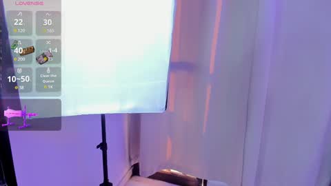 Annah online show from January 22, 9:21 pm