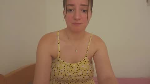 Snapshot of _annieone chatting on October 8, 8:37 pm Anna online show from October 8, 8:37 pm