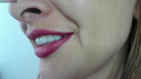 antonia online show from April 3, 3:30 pm