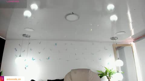 antonnela online show from April 8, 3:15 pm