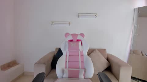    online show from October 21, 12:21 pm