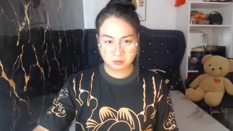 Snapshot of _arah chatting on October 10, 1:39 pm arah online show from October 10, 1:39 pm