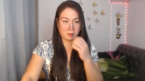 Snapshot of _arah chatting on September 9, 11:16 pm arah online show from September 9, 11:16 pm