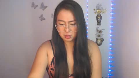 Snapshot of _arah chatting on October 4, 12:14 pm arah online show from October 4, 12:14 pm
