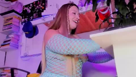 fer online show from February 11, 4:49 am