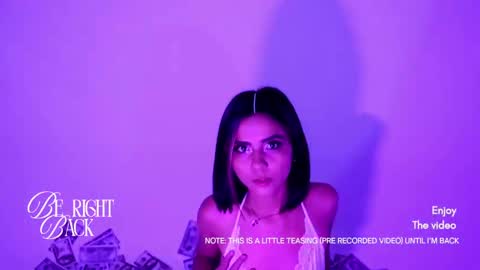 Snapshot of _aurora_collins_ chatting on October 1, 12:59 pm _aurora_collins_ online show from October 1, 12:59 pm