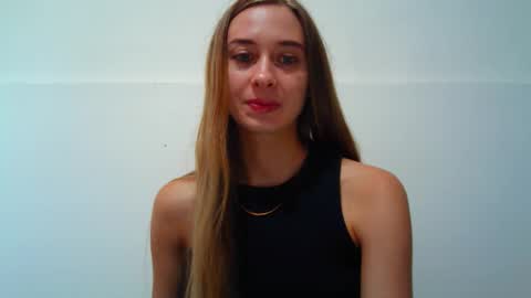 Snapshot of _aurora_sweet chatting on September 12, 9:00 am _aurora_sweet online show from September 12, 9:00 am