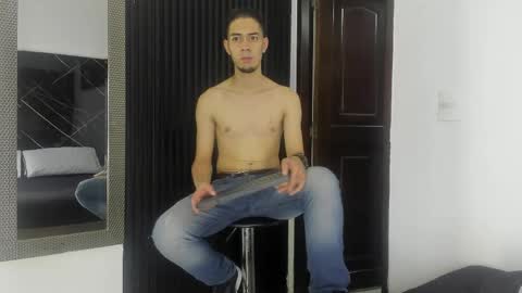_axel_09 online show from April 19, 4:02 am