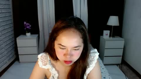 Snapshot of _ayesha19 chatting on December 10, 2:27 am yesha3 online show from December 10, 2:27 am