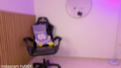 Snapshot of _azul17 chatting on September 15, 1:40 am hell y online show from September 15, 1:40 am