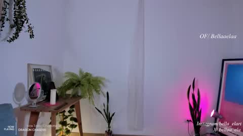 Snapshot of _bellaela chatting on October 20, 3:11 am Ella online show from October 20, 3:11 am