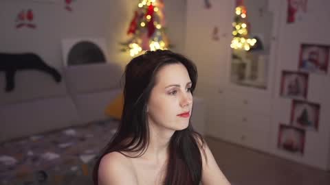 Lili online show from December 24, 12:11 am