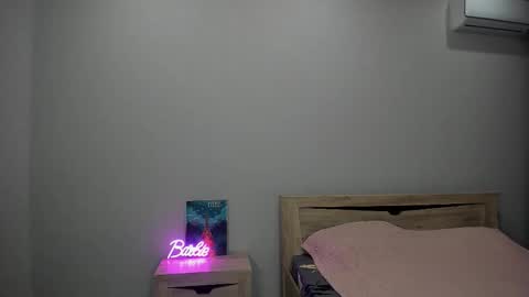   online show from March 26, 9:20 pm