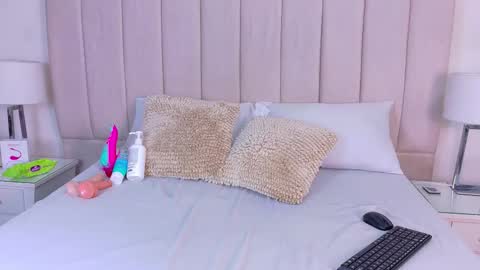 _cate_ online show from February 23, 8:22 pm