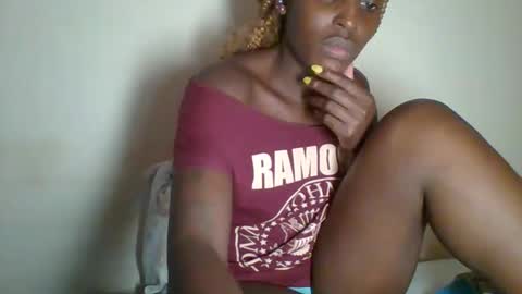 clara online show from February 18, 7:32 am