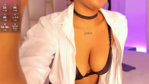 Snapshot of _curly_girl_ chatting on October 13, 8:55 pm online show from October 13, 8:55 pm