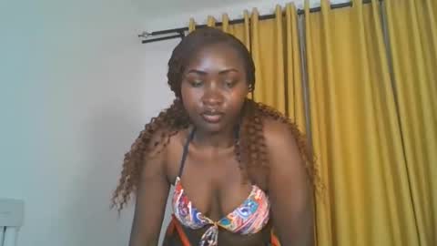 Snapshot of _cutestephanie chatting on October 7, 1:56 am STEPH online show from October 7, 1:56 am
