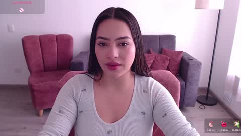 Snapshot of _dakota_j chatting on December 3, 1:06 pm Your Dakota online show from December 3, 1:06 pm