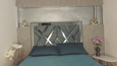 Dante online show from December 13, 9:10 pm