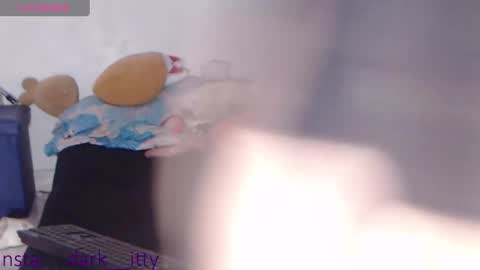 Snapshot of _darkitty_ chatting on February 25, 6:14 am Darkitty online show from February 25, 6:14 am