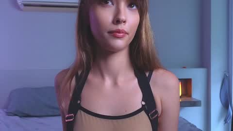 Snapshot of _demi_dee_ chatting on January 15, 9:56 am DemiDee online show from January 15, 9:56 am