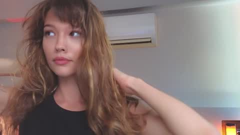 Snapshot of _demi_dee_ chatting on January 26, 5:56 am DemiDee online show from January 26, 5:56 am