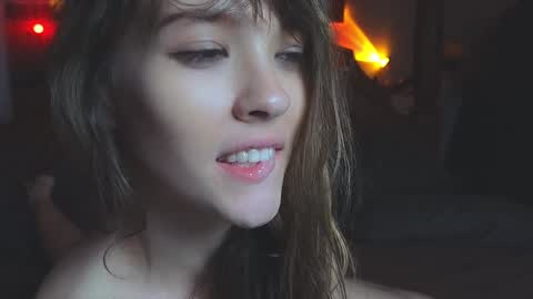 Snapshot of _demi_dee_ chatting on December 25, 11:22 am DemiDee online show from December 25, 11:22 am