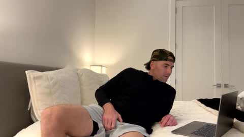 Snapshot of _dirty_daddy_1 chatting on December 5, 3:42 am _dirty_daddy_1 online show from December 5, 3:42 am