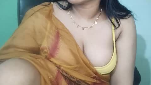 _dreamgirl_0 online show from March 8, 2:04 am