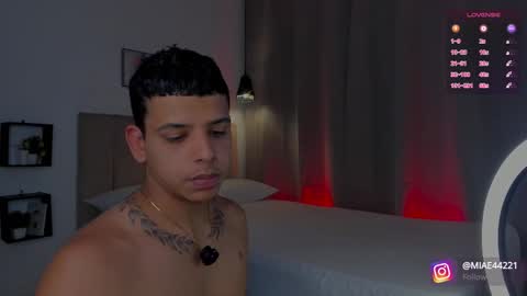 Emma and Tonny online show from November 14, 12:13 am