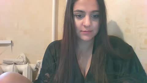 Eloiz online show from March 10, 2:37 pm