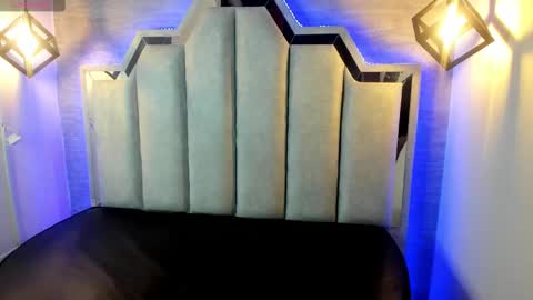 Emily  online show from October 11, 12:21 pm