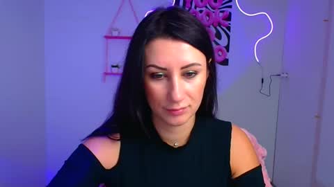 Snapshot of _emma_lay chatting on October 10, 6:19 am Emma online show from October 10, 6:19 am