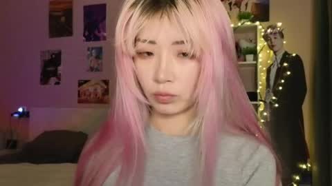 EveEva online show from March 25, 12:39 am