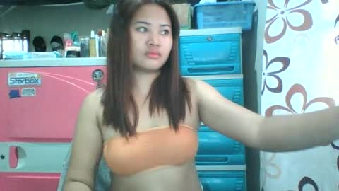 genny online show from June 30, 1:38 am