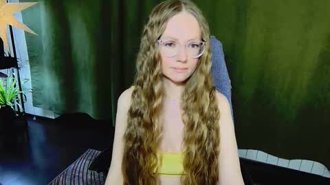 _goldilocks__ online show from January 15, 12:58 pm