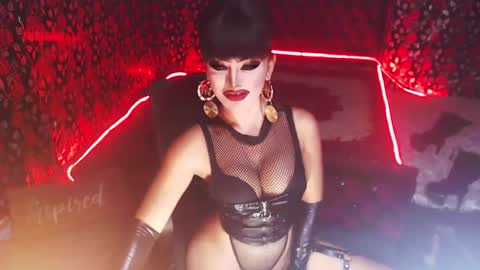 Snapshot of _hailyourqueenx chatting on January 6, 5:59 pm GoDDess  Chloe online show from January 6, 5:59 pm