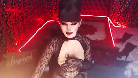 Snapshot of _hailyourqueenx chatting on January 12, 12:49 am GoDDess  Chloe online show from January 12, 12:49 am