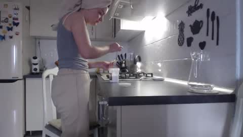 Criss4u online show from March 18, 9:15 am