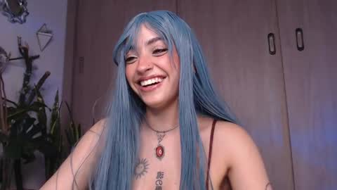 Jenn  online show from May 9, 12:05 am