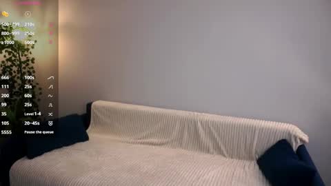 Emily online show from April 22, 5:20 pm