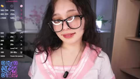 Emily online show from April 15, 7:58 pm