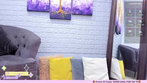 Snapshot of _jireh33_ chatting on March 8, 7:42 pm online show from March 8, 7:42 pm