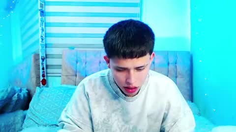 mod online show from May 28, 6:44 am